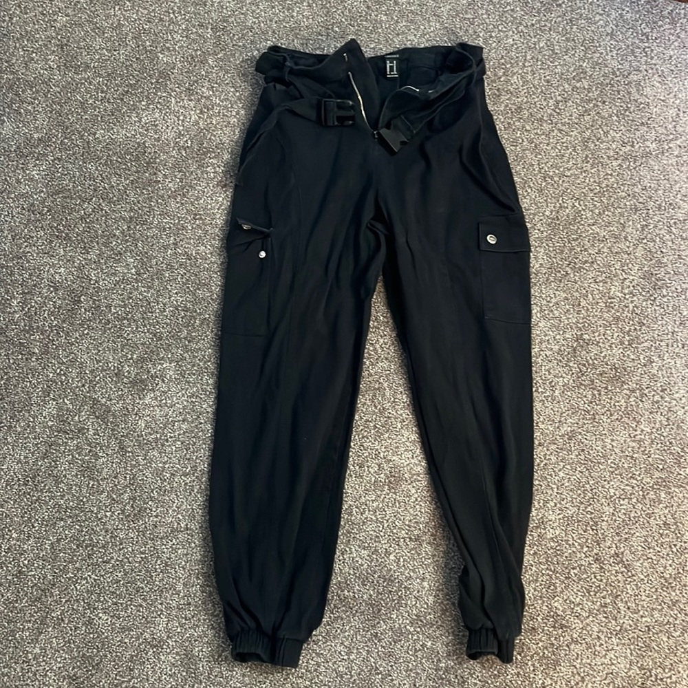 Black joggers with buckle belt - medium